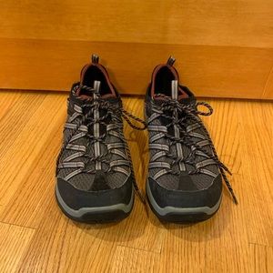 Chaco Hiking Shoes/Low Boots Size 13